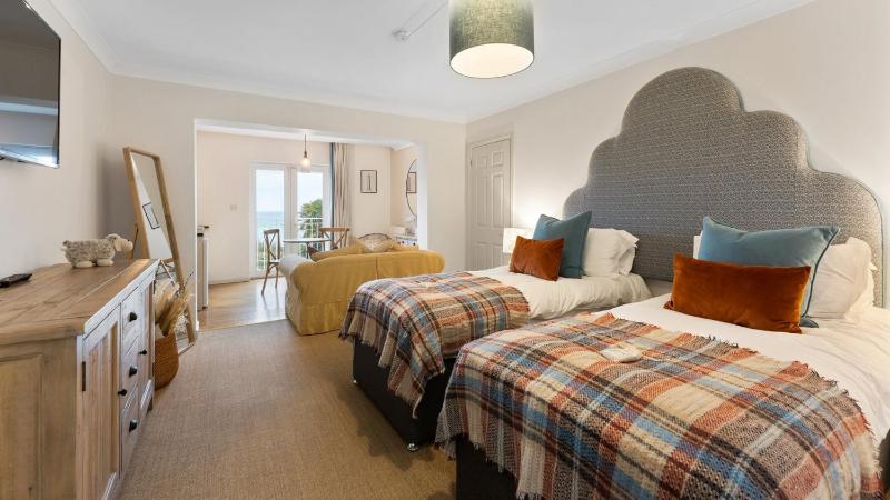 Two-Bedroom Apartment image 3