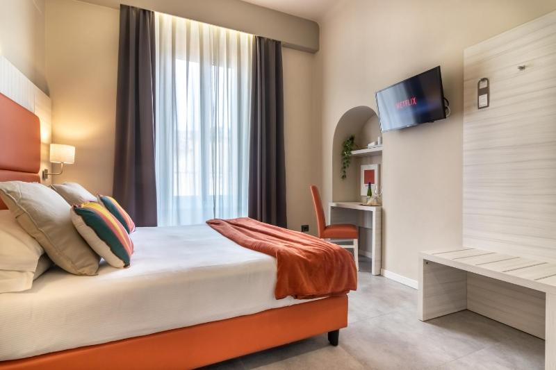 Standard Double or Twin Room image 1