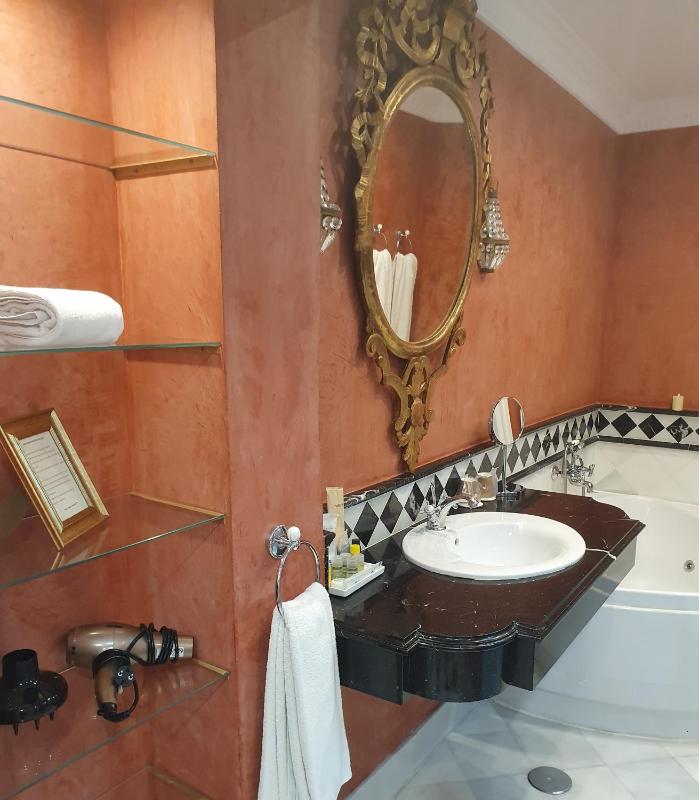 Hotel Ateneo Sevilla - image 11