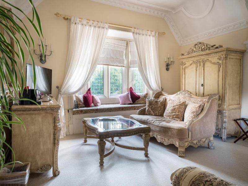 Superior Suite image 4