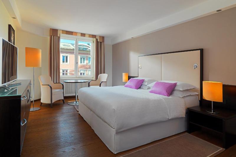 Club Room with Etage7 Access image 1