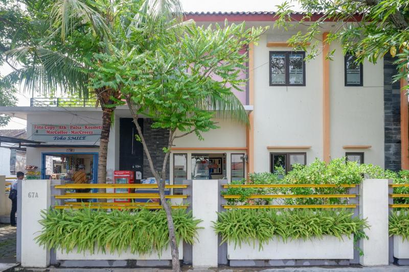 RedDoorz Syariah near Exit Tol Krapyak Semarang - image 13
