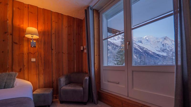 Superior Twin Room with Mont-Blanc View image 2