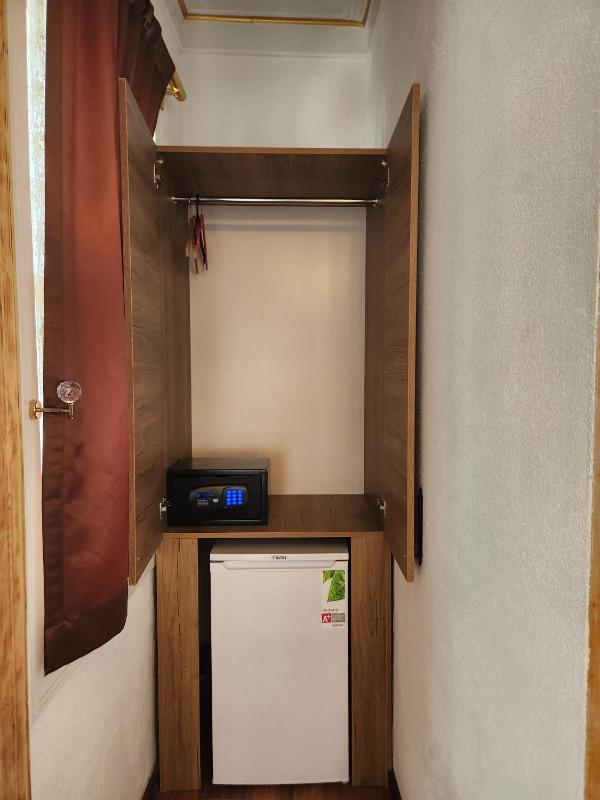 Deluxe Double Room with Balcony image 4