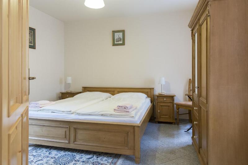 Double Room image 3