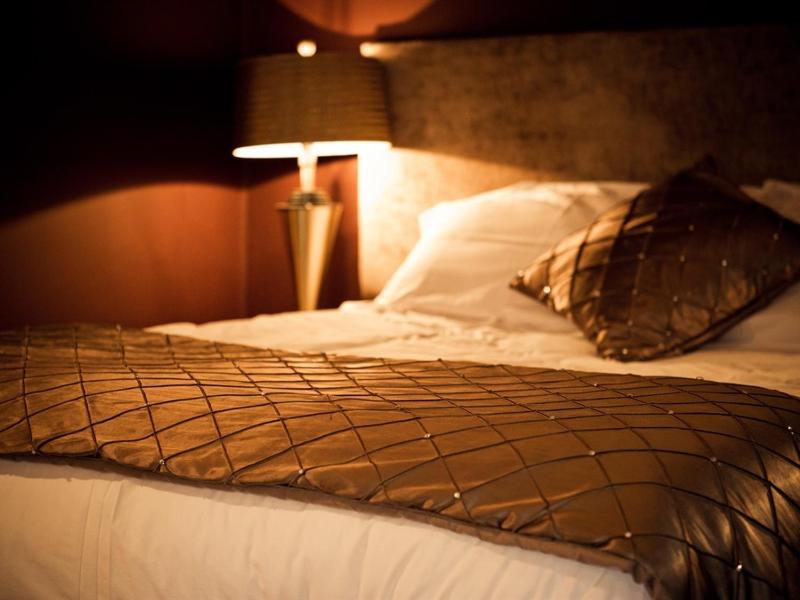 Double Room with Private Bathroom image 3