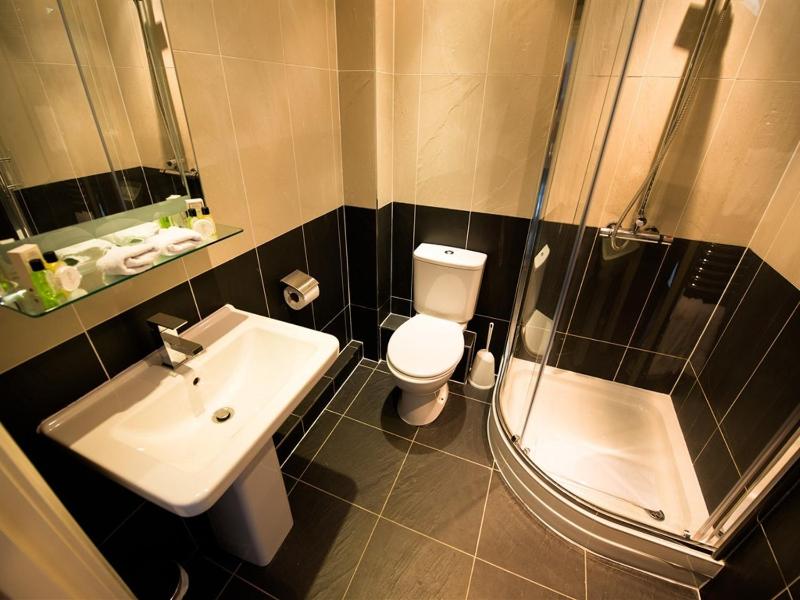 King Room image 2