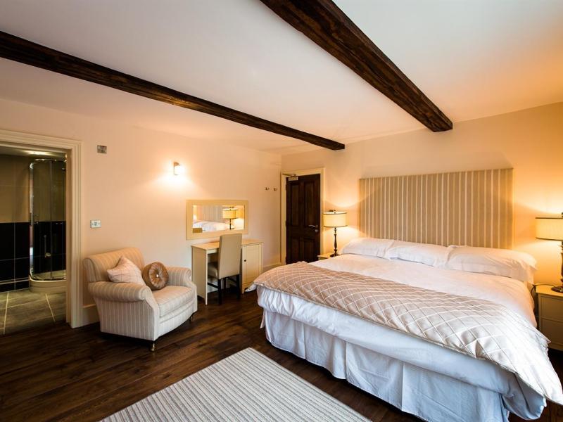 King Room image 3