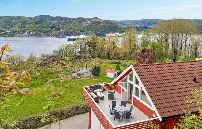 Gorgeous Apartment In Lyngdal With Kitchen Images