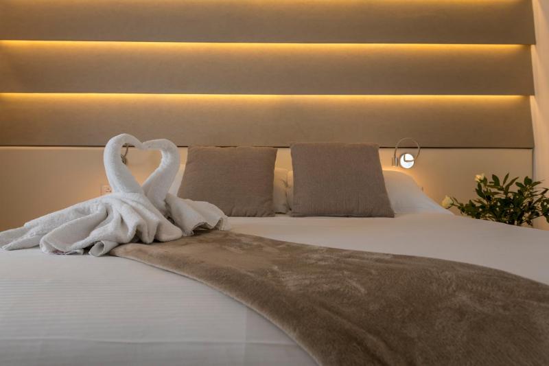 Classic Suite image 4