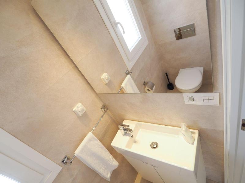Nerja Paradise Rentals - Villa Topaz - image 16