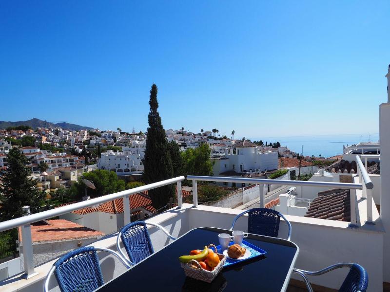Nerja Paradise Rentals - Villa Topaz - image 43