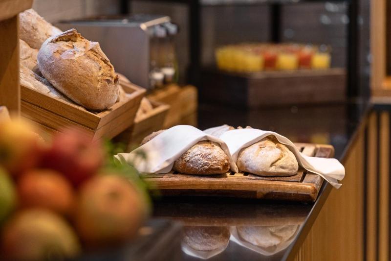 Quality Hotel Augustin - image 32
