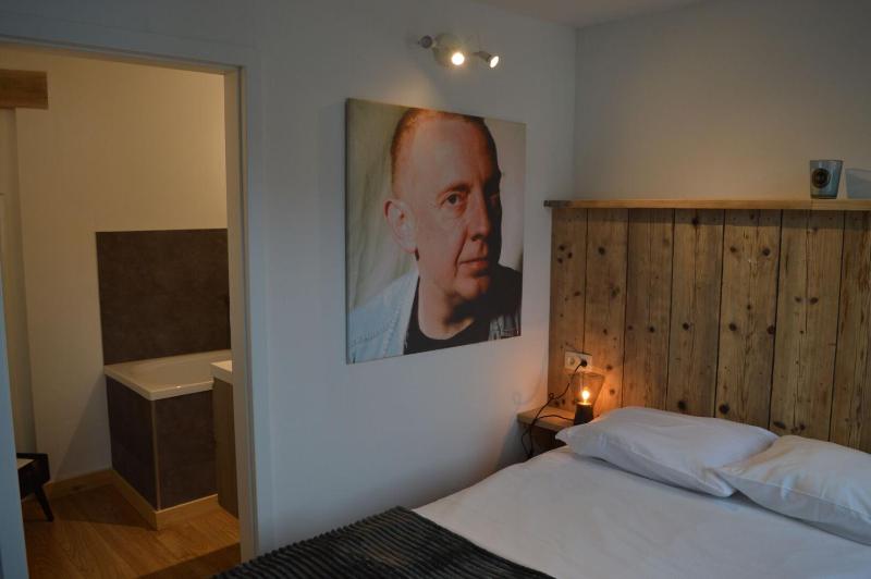 Deluxe Double Room image 4