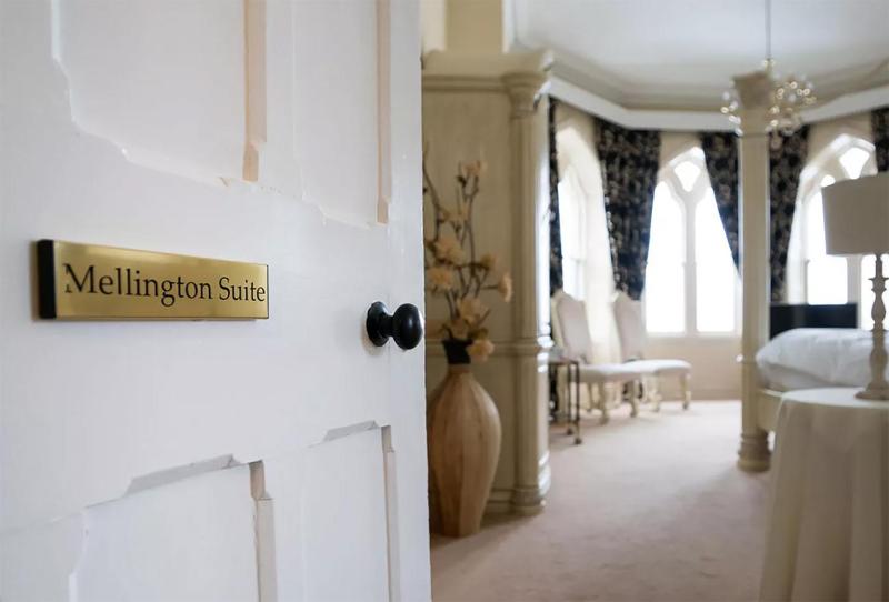 Deluxe Suite image 1