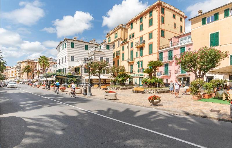 3 Bedroom Nice Apartment In Rapallo - image 19