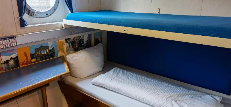 Quadruple Cabin 2nd Class -Shipotel Eastern image 4