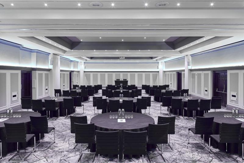 Leeds Marriott Hotel - image 3