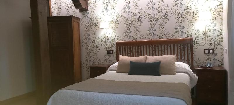 Double Room with Hydromassage Bath image 4