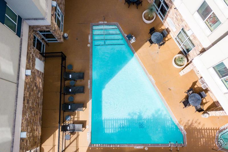Fairfield Inn & Suites by Marriott San Antonio Alamo Plaza/Convention Center - image 20