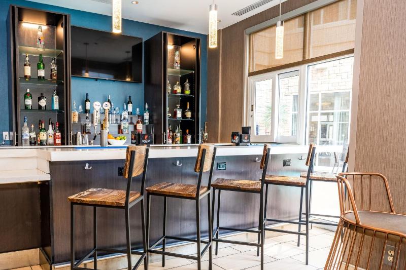 Fairfield Inn & Suites by Marriott San Antonio Alamo Plaza/Convention Center - image 18