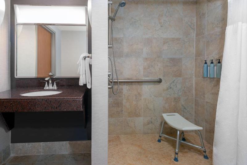 Courtyard by Marriott Sarasota at University Town Center - image 11