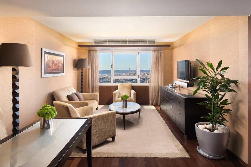 Executive Suite, Club lounge access, 2 Twin/Single Bed(s) image 1