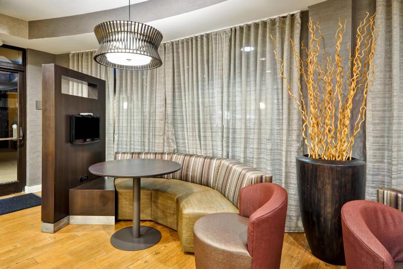 Courtyard by Marriott Jacksonville Airport Northeast - image 21