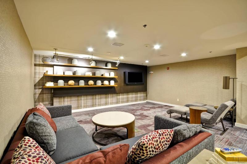 Courtyard by Marriott Jacksonville Airport Northeast - image 5