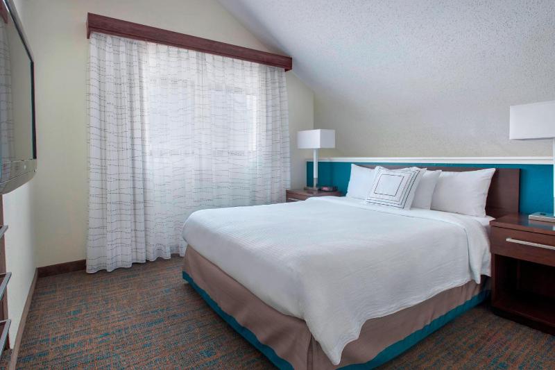Penthouse Suite image 3