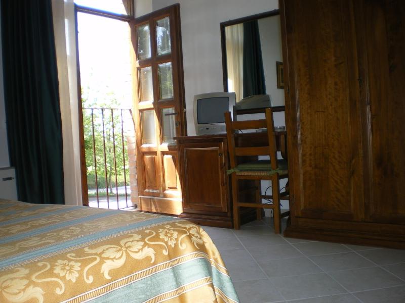 Double or Twin Room image 2