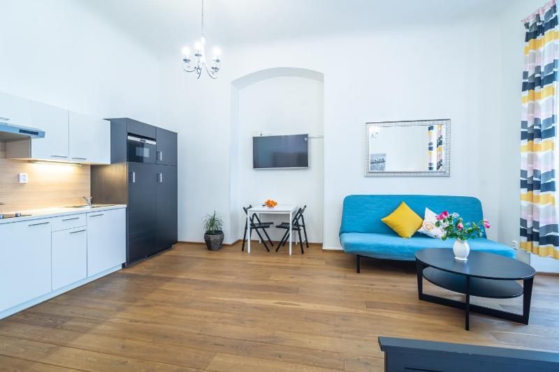 Royal Road Residence - image 16