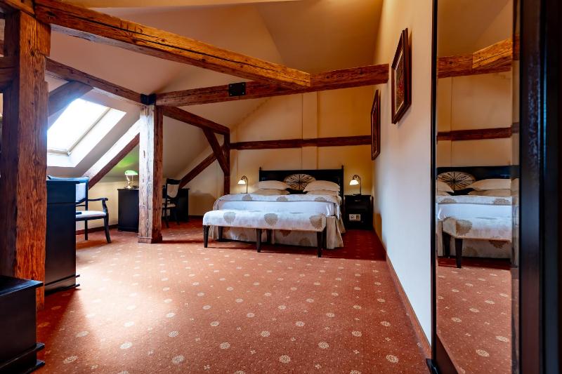 Double Room - Attic image 3