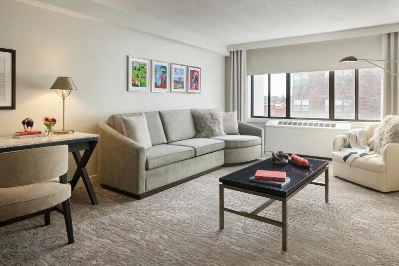 Capitol Hill Hotel - image 16