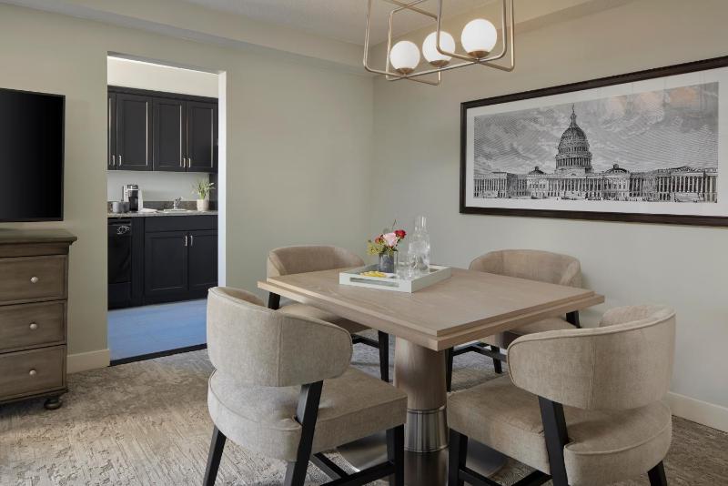 One Bedroom Suite Full Kitchen image 3