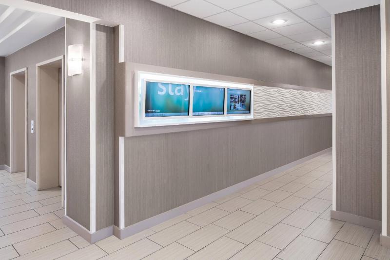 SpringHill Suites by Marriott Houston Hobby Airport - image 17