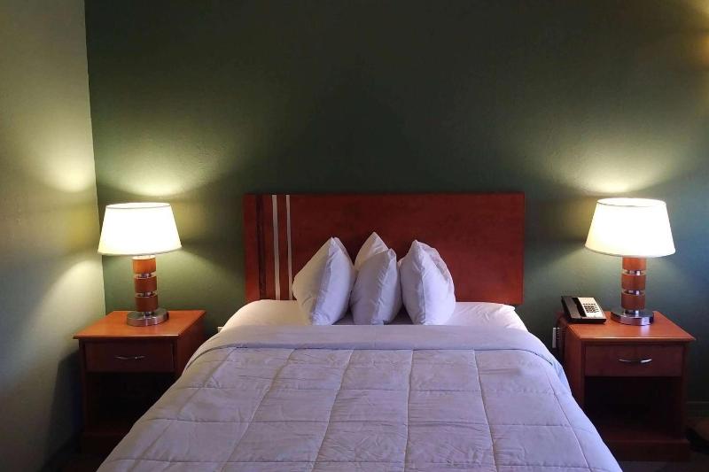Marble Waters Hotel & Suites Trademark by Wyndham - image 15