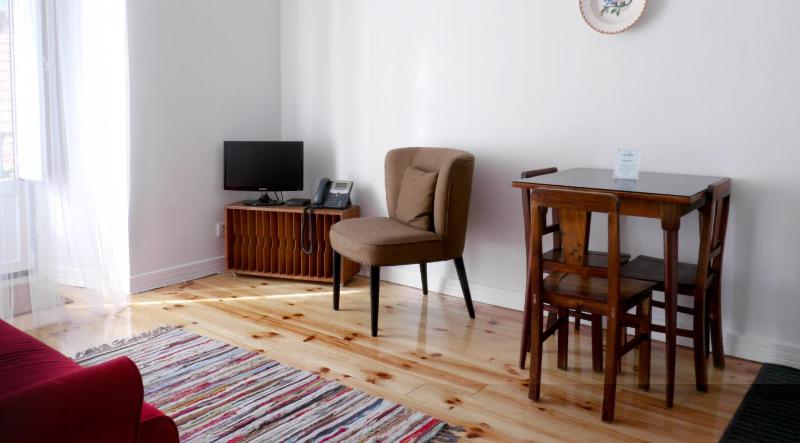 Two-Bedroom Apartment (3 Adults) image 3