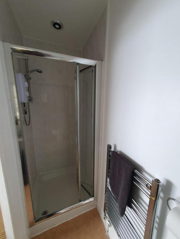 King Room with Private Bathroom image 4