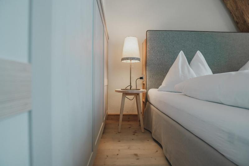 Junior Suite with Balcony image 4