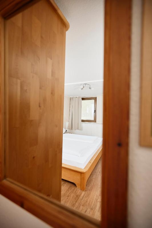 Double Room image 3