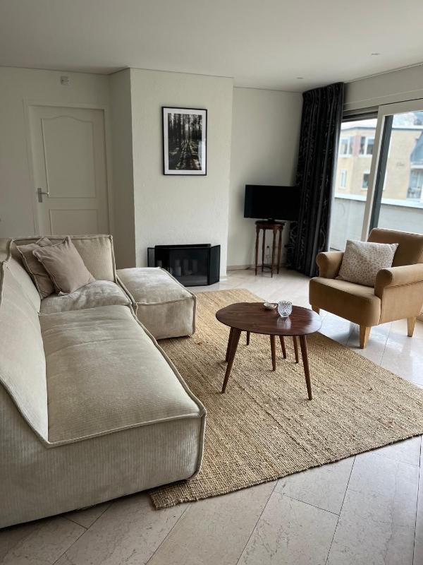 Junior Suite with Balcony image 2