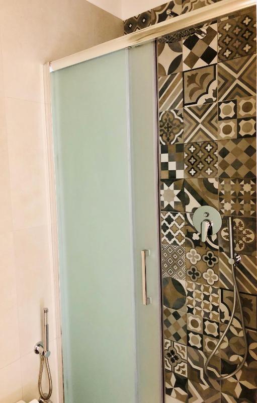 Double Room with Private Bathroom image 2
