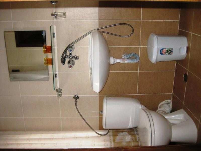 Double or Twin Room image 3