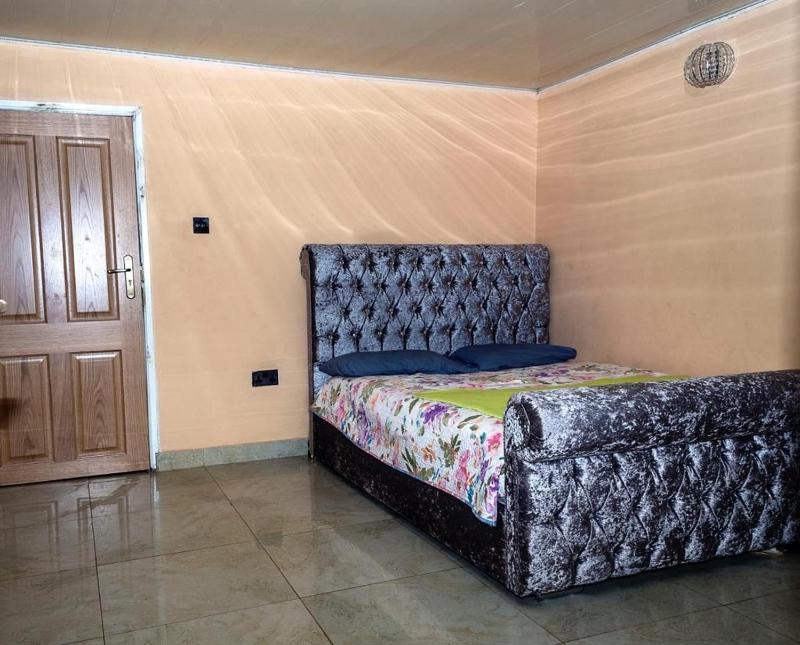M & B Residence - image 8
