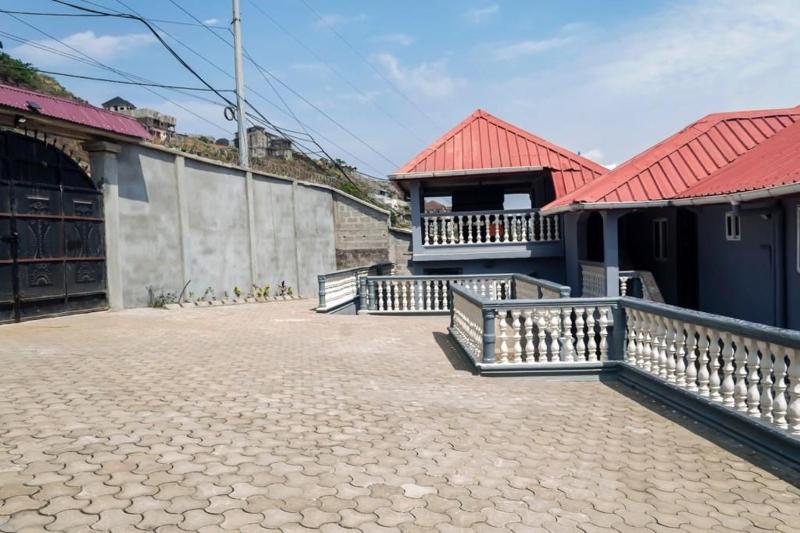 M & B Residence - image 4