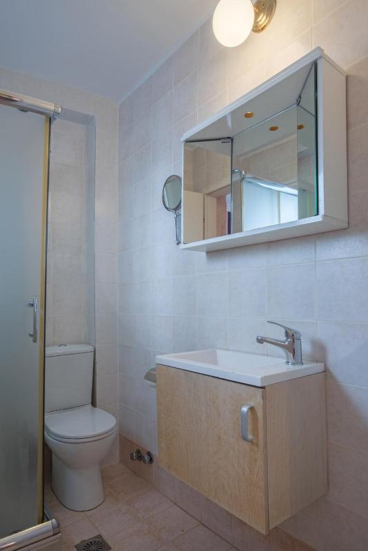 Comfort Room image 3