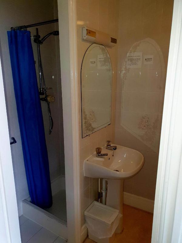 Standard Double Room image 2