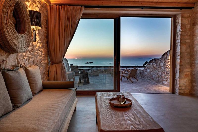 Supreme Suite Sea View image 1