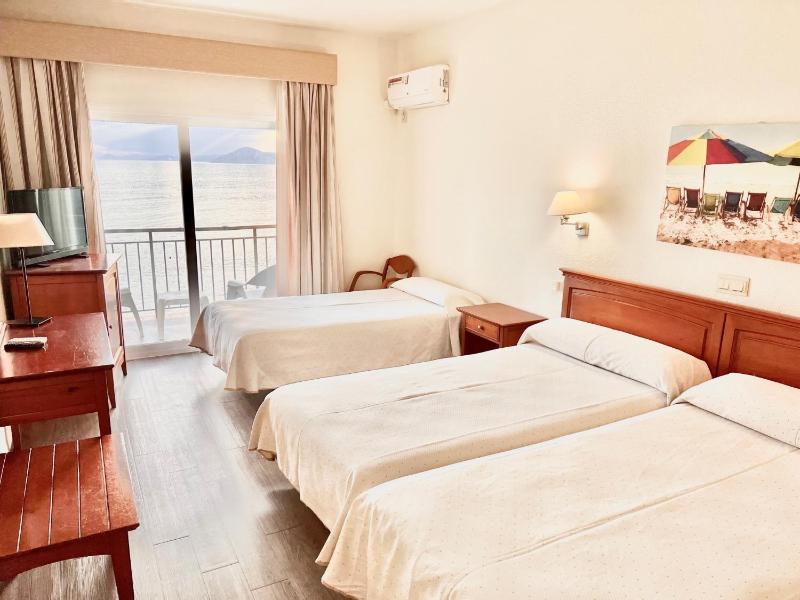 Triple Room image 2